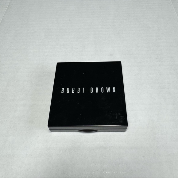 Bobbi Brown Sheer Finish Pressed Powder 5 Soft Sand 0.38oz Medium Beige Makeup - Picture 3 of 8